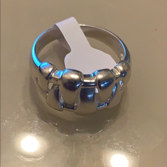 Sterling ring - Picture 2 of 6